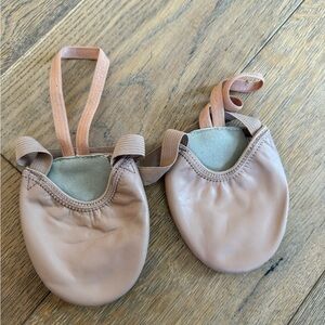 Lyrical dance shoes, size 5